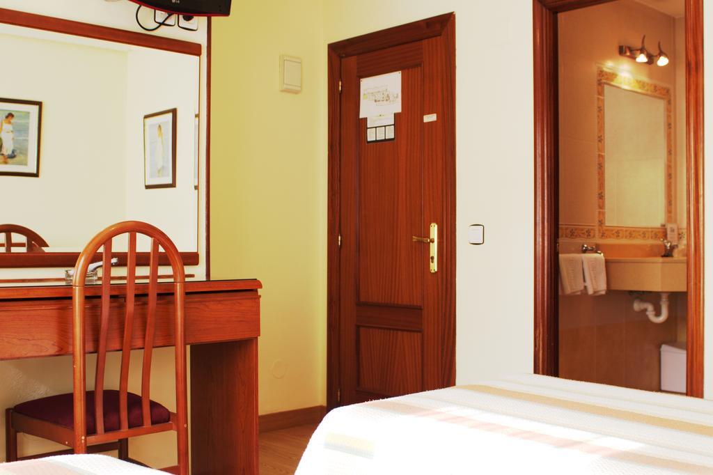 Hotel San Glorio Santander Room photo