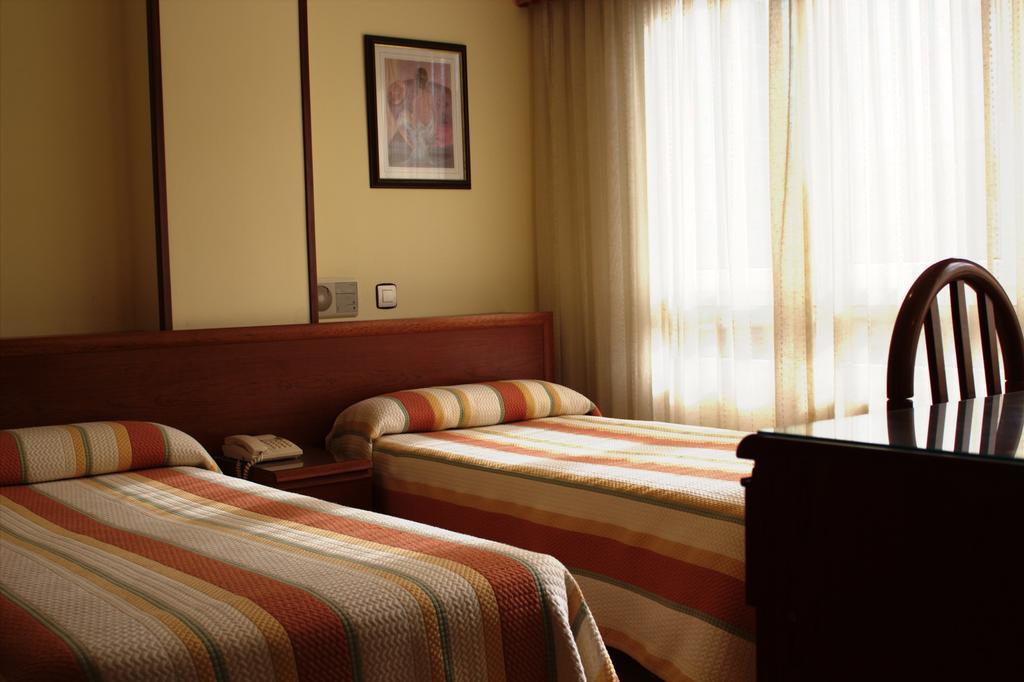 Hotel San Glorio Santander Room photo